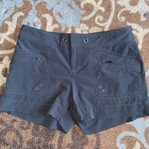 Athleta Hudson boardshort sz 4